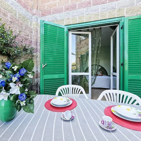Sant'anna Del Volterraio - Margherite 3 Апартаменты